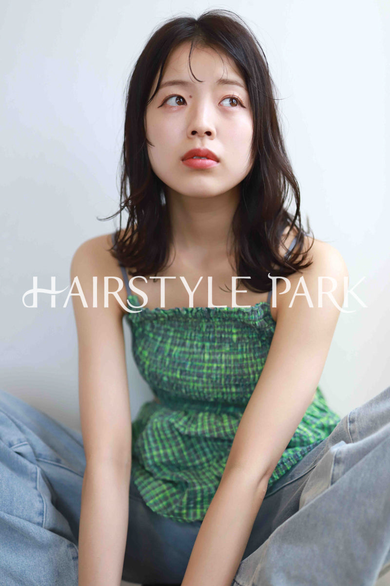 ヘアスタイル写真PhotoNo:516-1 (13) [ミディアム,レディース,ナチュラル,カジュアル,カット,カラー,縦型 ]