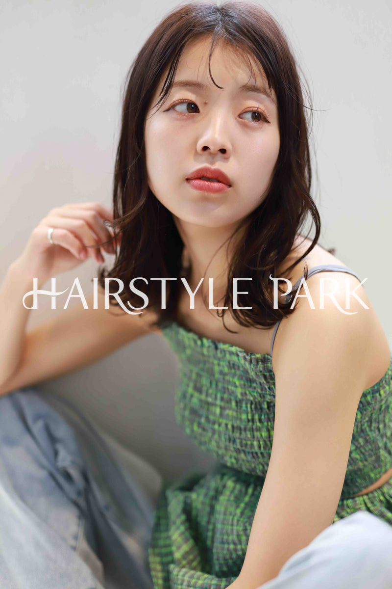 ヘアスタイル写真PhotoNo:516-1 (24) [ミディアム,レディース,ナチュラル,カジュアル,カット,カラー,縦型 ]