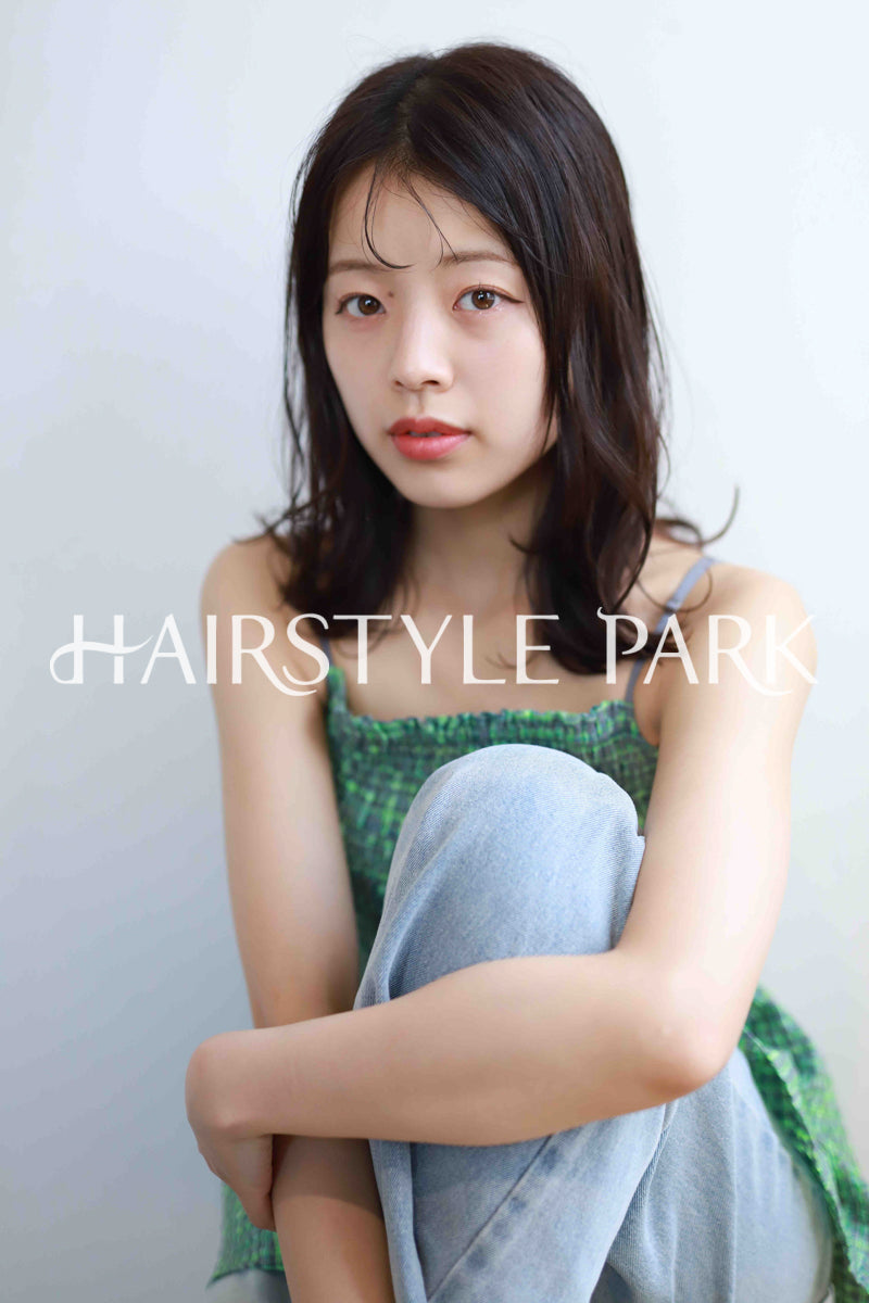 ヘアスタイル写真PhotoNo:516-1 (2) [ミディアム,レディース,ナチュラル,カジュアル,カット,カラー,縦型 ]