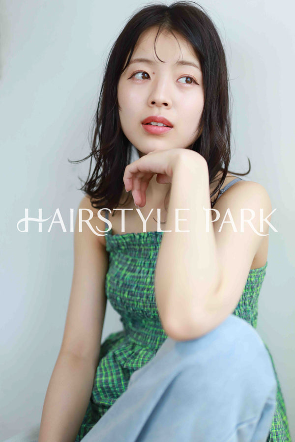 ヘアスタイル写真PhotoNo:516-1 (5) [ミディアム,レディース,ナチュラル,カジュアル,カット,カラー,縦型 ]