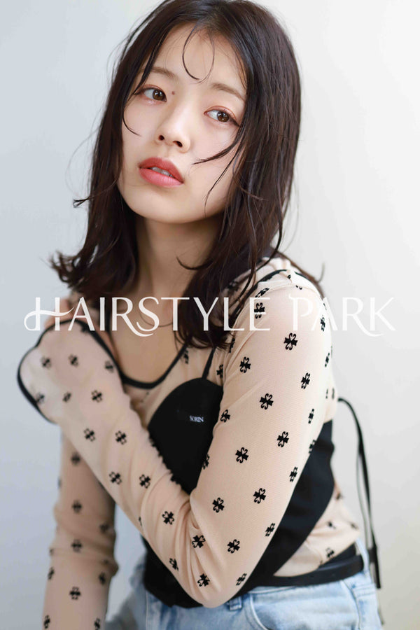 ヘアスタイル写真PhotoNo:516-2 (2) [ミディアム,レディース,ナチュラル,カジュアル,カット,カラー,縦型 ]