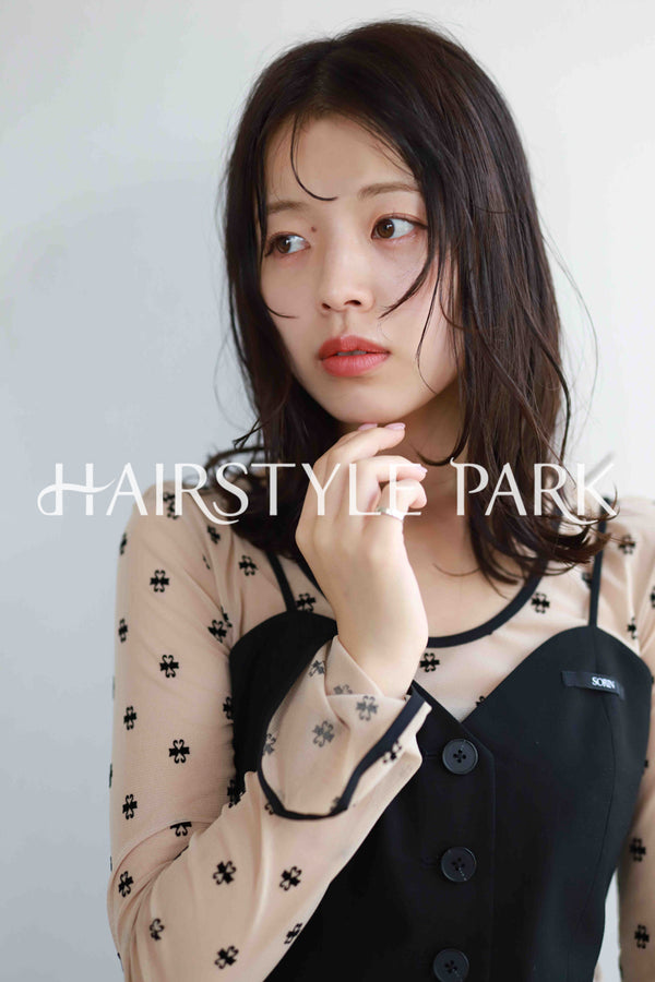 ヘアスタイル写真PhotoNo:516-2 (5) [ミディアム,レディース,ナチュラル,カジュアル,カット,カラー,縦型 ]