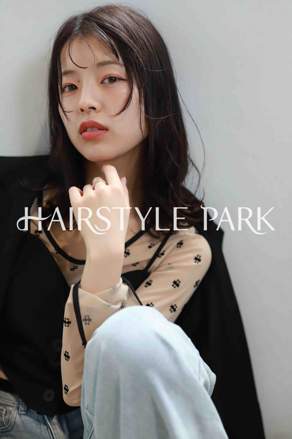 ヘアスタイル写真PhotoNo:517-1 (30) [ミディアム,レディース,ナチュラル,カジュアル,カット,カラー,縦型 ]