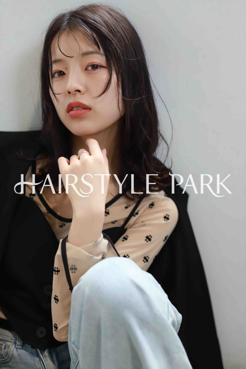 ヘアスタイル写真PhotoNo:517-1 (30) [ミディアム,レディース,ナチュラル,カジュアル,カット,カラー,縦型 ]