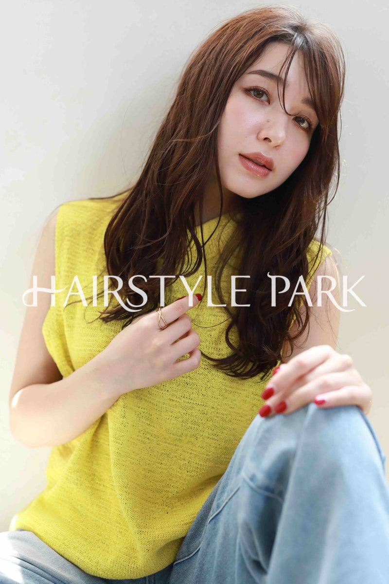 ヘアスタイル写真PhotoNo:519-2 (11) [ロング,レディース,ナチュラル,オフィス / コンサバ,カラー,パーマ,縦型 ]