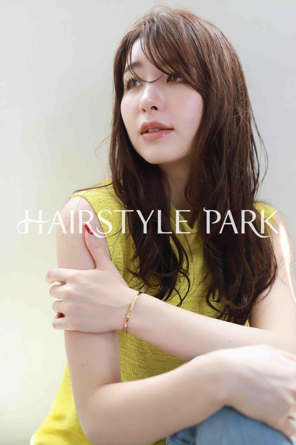 ヘアスタイル写真PhotoNo:519-2 (13) [ロング,レディース,ナチュラル,オフィス / コンサバ,カラー,パーマ,縦型 ]