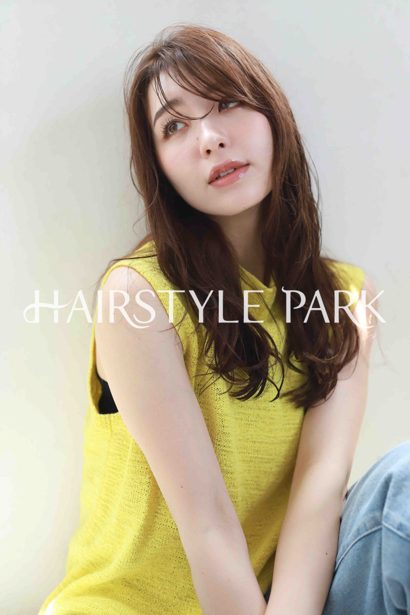 ヘアスタイル写真PhotoNo:519-2 (14) [ロング,レディース,ナチュラル,オフィス / コンサバ,カラー,パーマ,縦型 ]