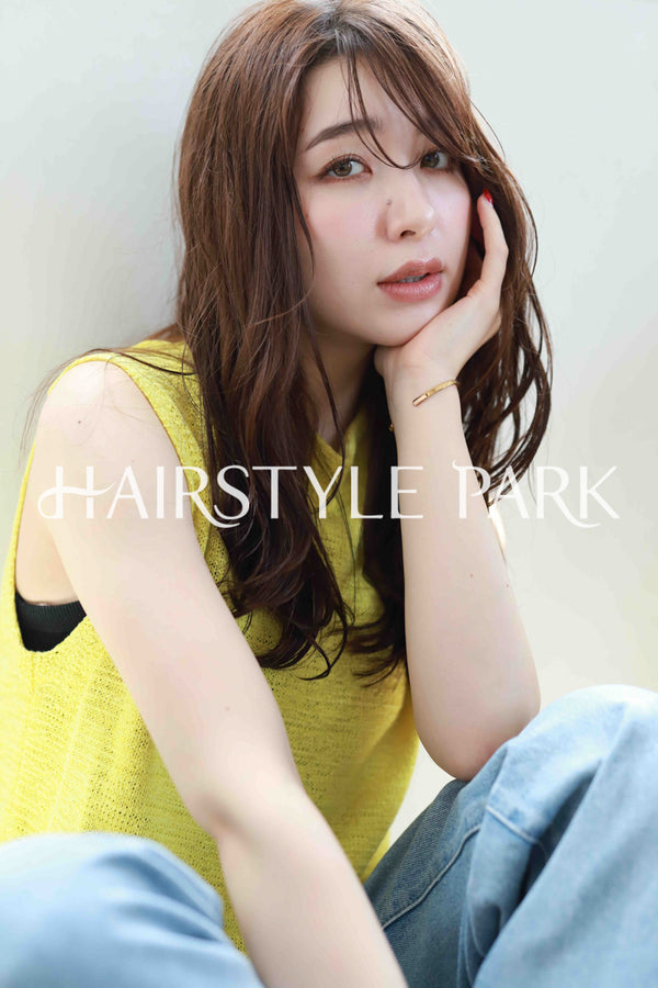 ヘアスタイル写真PhotoNo:519-2 (19) [ロング,レディース,ナチュラル,オフィス / コンサバ,カラー,パーマ,縦型 ]