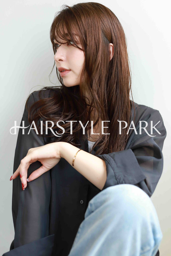 ヘアスタイル写真PhotoNo:519-3 (7) [ロング,レディース,ナチュラル,オフィス / コンサバ,カラー,パーマ,縦型 ]