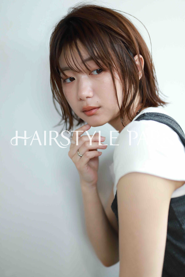 ヘアスタイル写真PhotoNo:520-1 (13) [ミディアム,切りっぱなしボブ,レディース,モテ・愛され,カジュアル,カット,カラー,縦型 ]