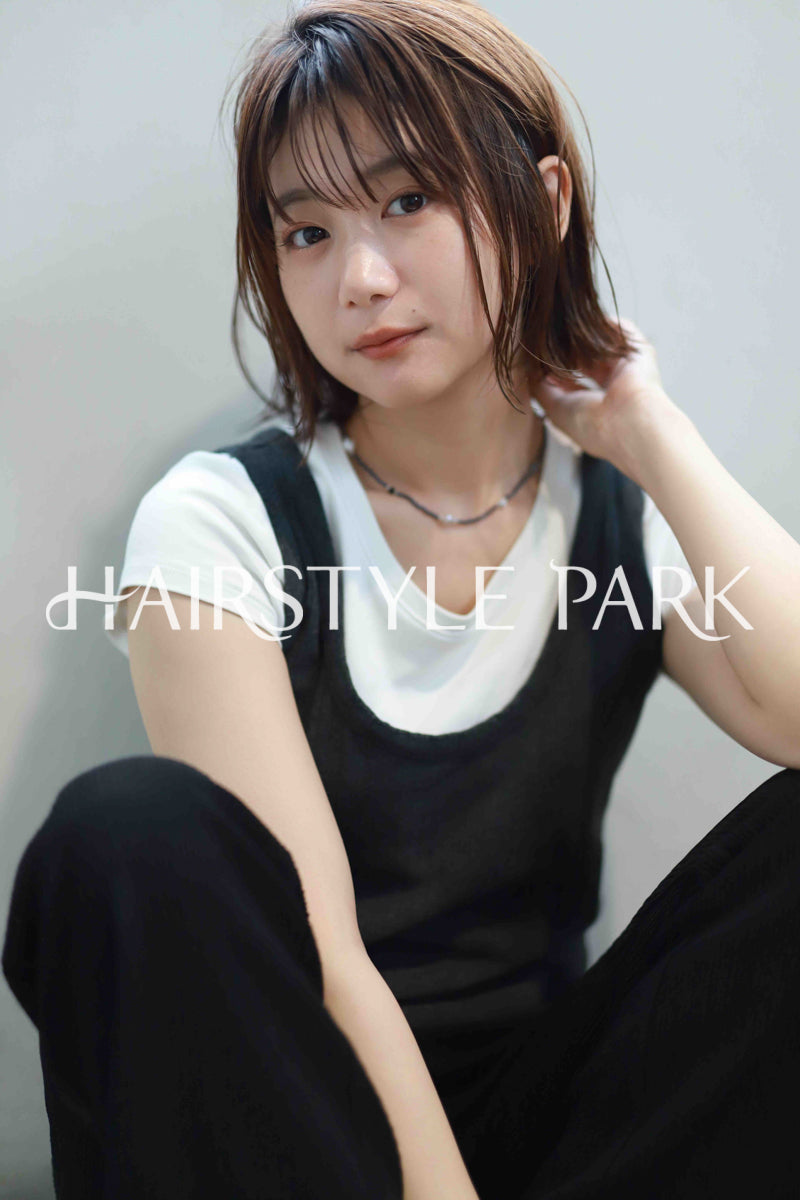 ヘアスタイル写真PhotoNo:520-1 (17) [ミディアム,切りっぱなしボブ,レディース,モテ・愛され,カジュアル,カット,カラー,縦型 ]