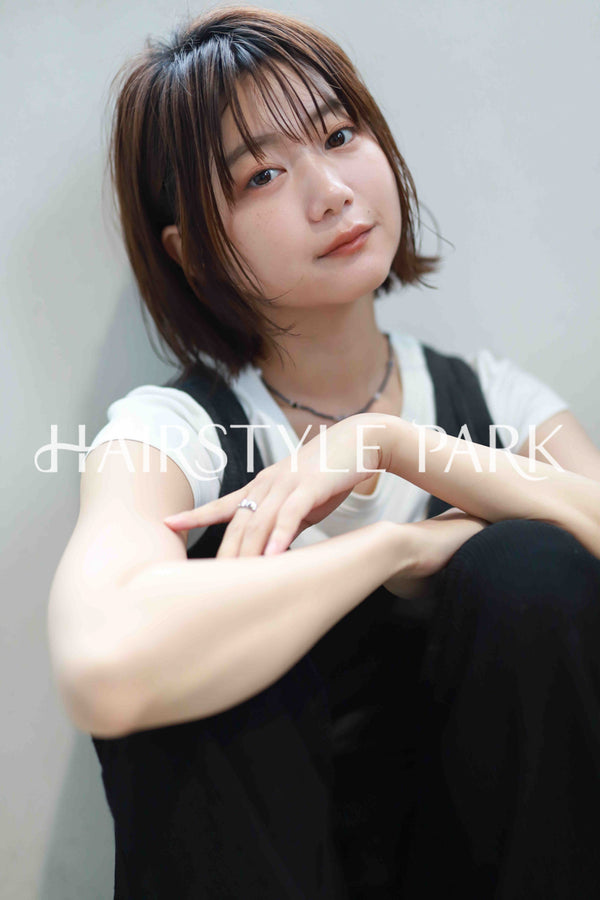 ヘアスタイル写真PhotoNo:520-1 (19) [ミディアム,切りっぱなしボブ,レディース,モテ・愛され,カジュアル,カット,カラー,縦型 ]