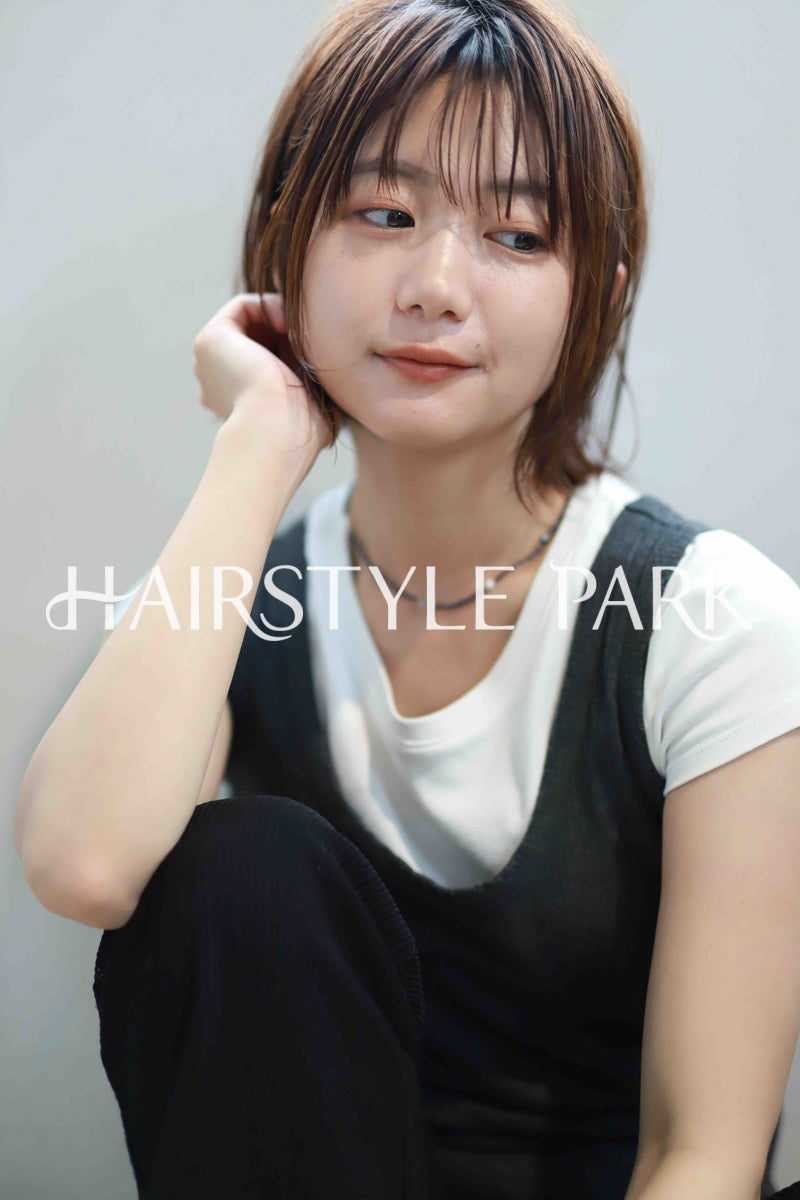 ヘアスタイル写真PhotoNo:520-1 (26) [ミディアム,切りっぱなしボブ,レディース,モテ・愛され,カジュアル,カット,カラー,縦型 ]