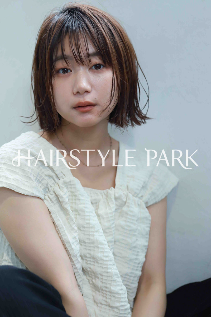 ヘアスタイル写真PhotoNo:520-2 (10) [ミディアム,切りっぱなしボブ,レディース,モテ・愛され,カジュアル,カット,カラー,縦型 ]