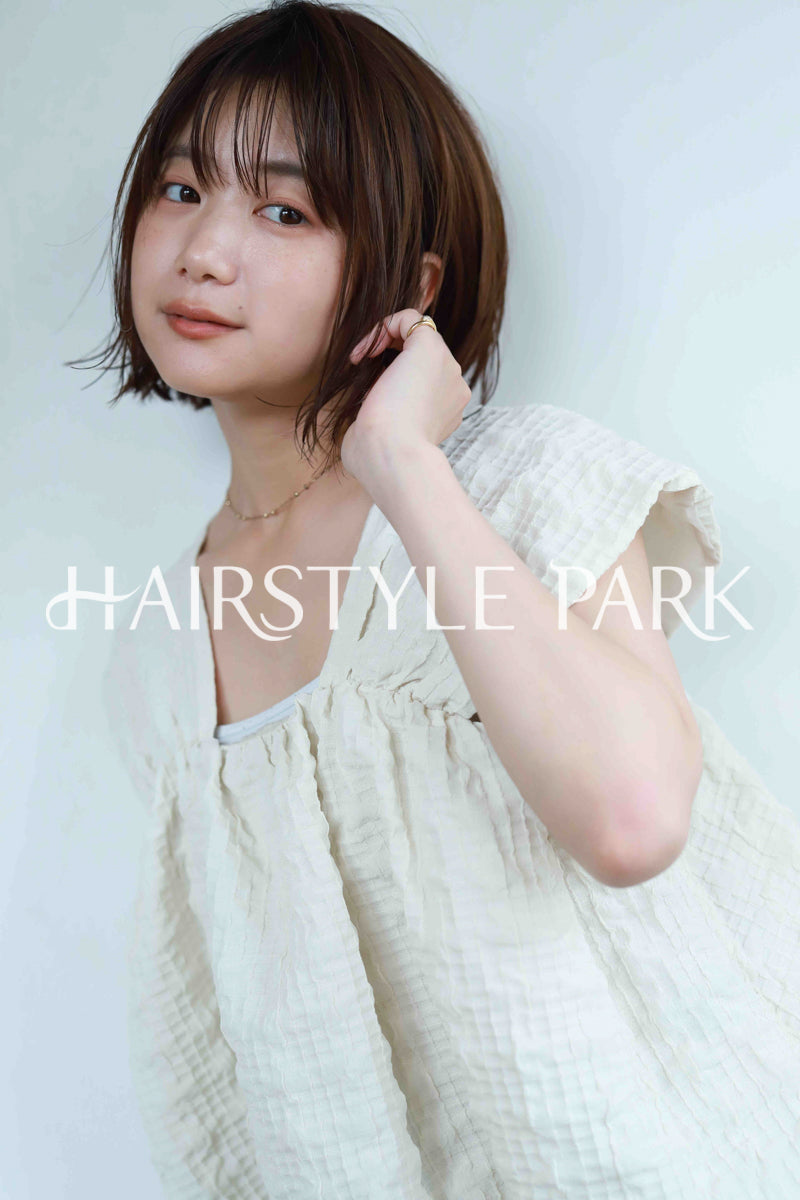 ヘアスタイル写真PhotoNo:520-2 (15) [ミディアム,切りっぱなしボブ,レディース,モテ・愛され,カジュアル,カット,カラー,縦型 ]