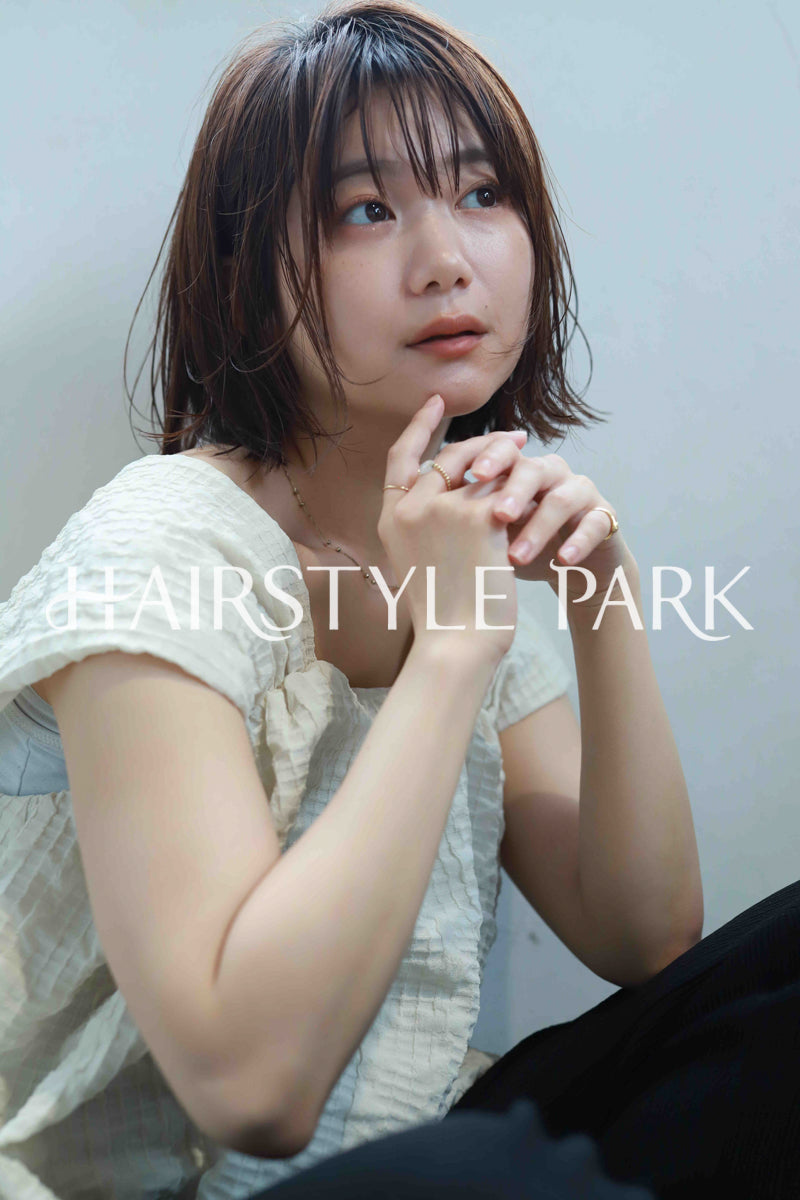 ヘアスタイル写真PhotoNo:520-2 (19) [ミディアム,切りっぱなしボブ,レディース,モテ・愛され,カジュアル,カット,カラー,縦型 ]