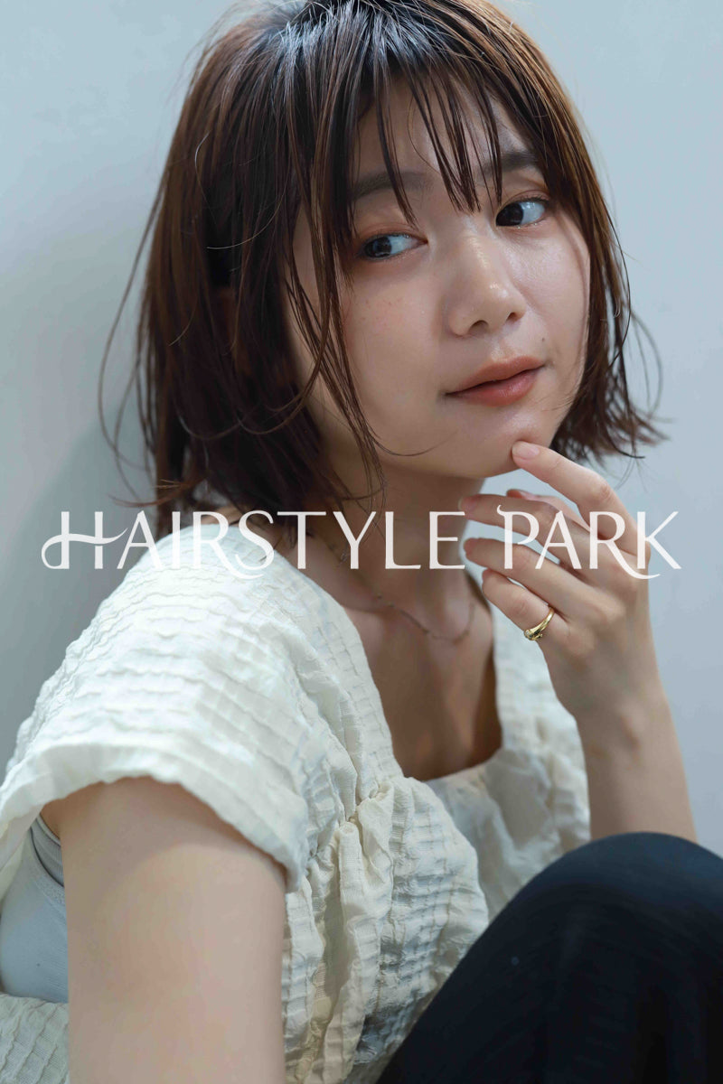 ヘアスタイル写真PhotoNo:520-2 (20) [ミディアム,切りっぱなしボブ,レディース,モテ・愛され,カジュアル,カット,カラー,縦型 ]