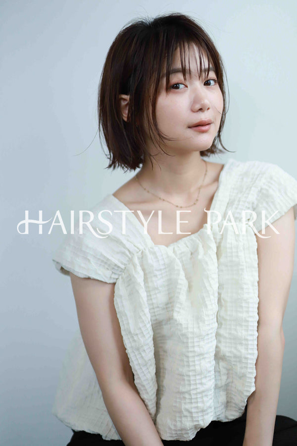 ヘアスタイル写真PhotoNo:520-2 (26) [ミディアム,切りっぱなしボブ,レディース,モテ・愛され,カジュアル,カット,カラー,縦型 ]