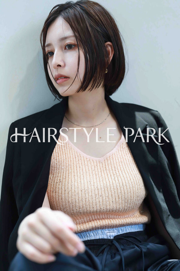 ヘアスタイル写真PhotoNo:521-1 (21) [ミディアム,切りっぱなしボブ,レディース,ナチュラル,カジュアル,カット,カラー,縦型 ]