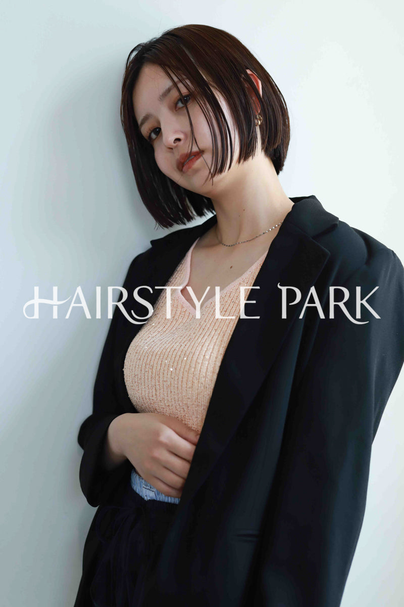 ヘアスタイル写真PhotoNo:521-1 [ミディアム,切りっぱなしボブ,レディース,ナチュラル,カジュアル,カット,カラー,縦型 ]