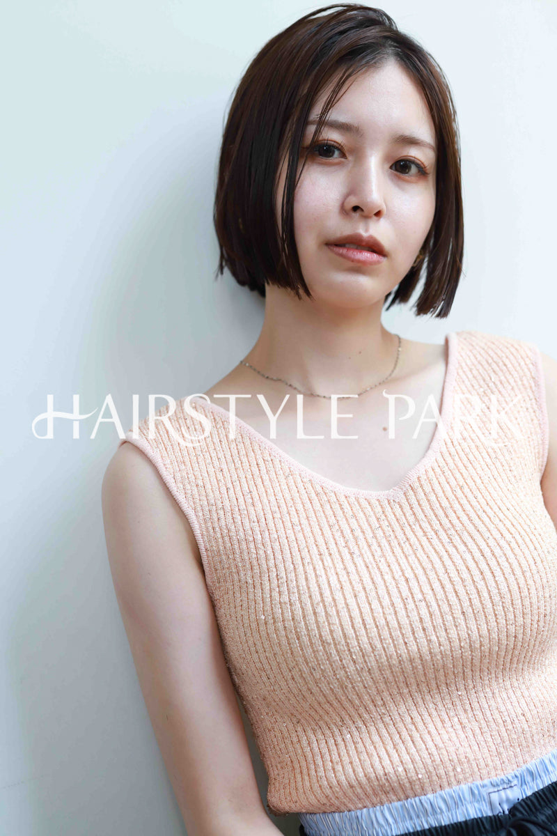 ヘアスタイル写真PhotoNo:521-2 (3) [ミディアム,切りっぱなしボブ,レディース,ナチュラル,カジュアル,カット,カラー,縦型 ]