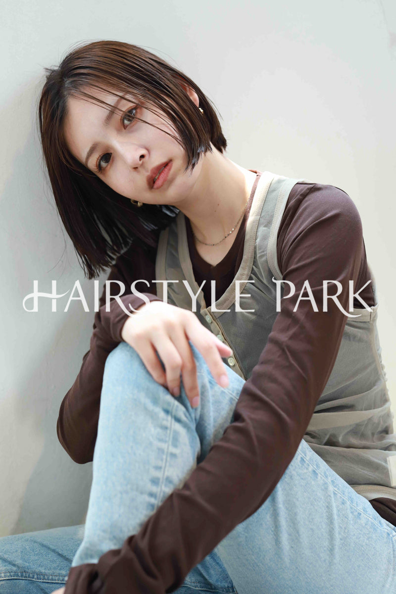 ヘアスタイル写真PhotoNo:521-3 (15) [ミディアム,切りっぱなしボブ,レディース,ナチュラル,カジュアル,カット,カラー,縦型 ]