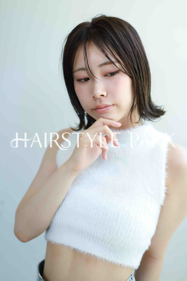 ヘアスタイル写真PhotoNo:532-3 (11) [ミディアム,レディース,ナチュラル,クール / かっこいい,カット,縦型 ]