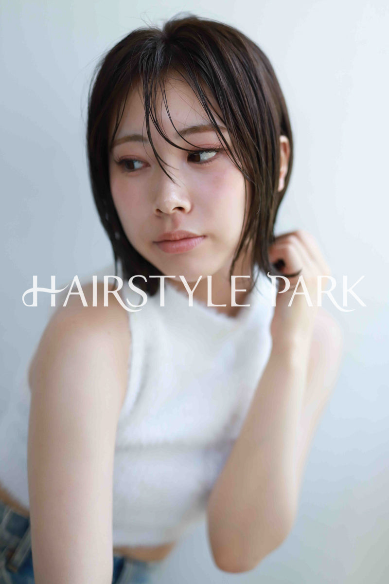 ヘアスタイル写真PhotoNo:532-3 (26) [ミディアム,レディース,ナチュラル,クール / かっこいい,カット,縦型 ]