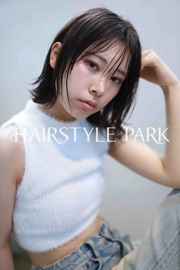 ヘアスタイル写真PhotoNo:532-3 (31) [ミディアム,レディース,ナチュラル,クール / かっこいい,カット,縦型 ]