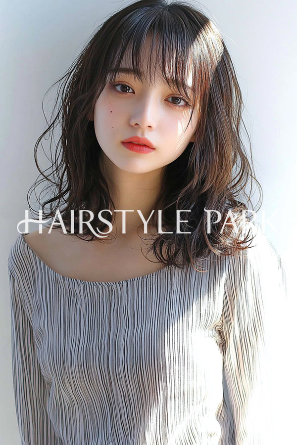 ヘアスタイル写真PhotoNo:aiphoto077【AI画像】 [ミディアムロング,レディース,モテ・愛され,カジュアル,パーマ,横型,AI ]