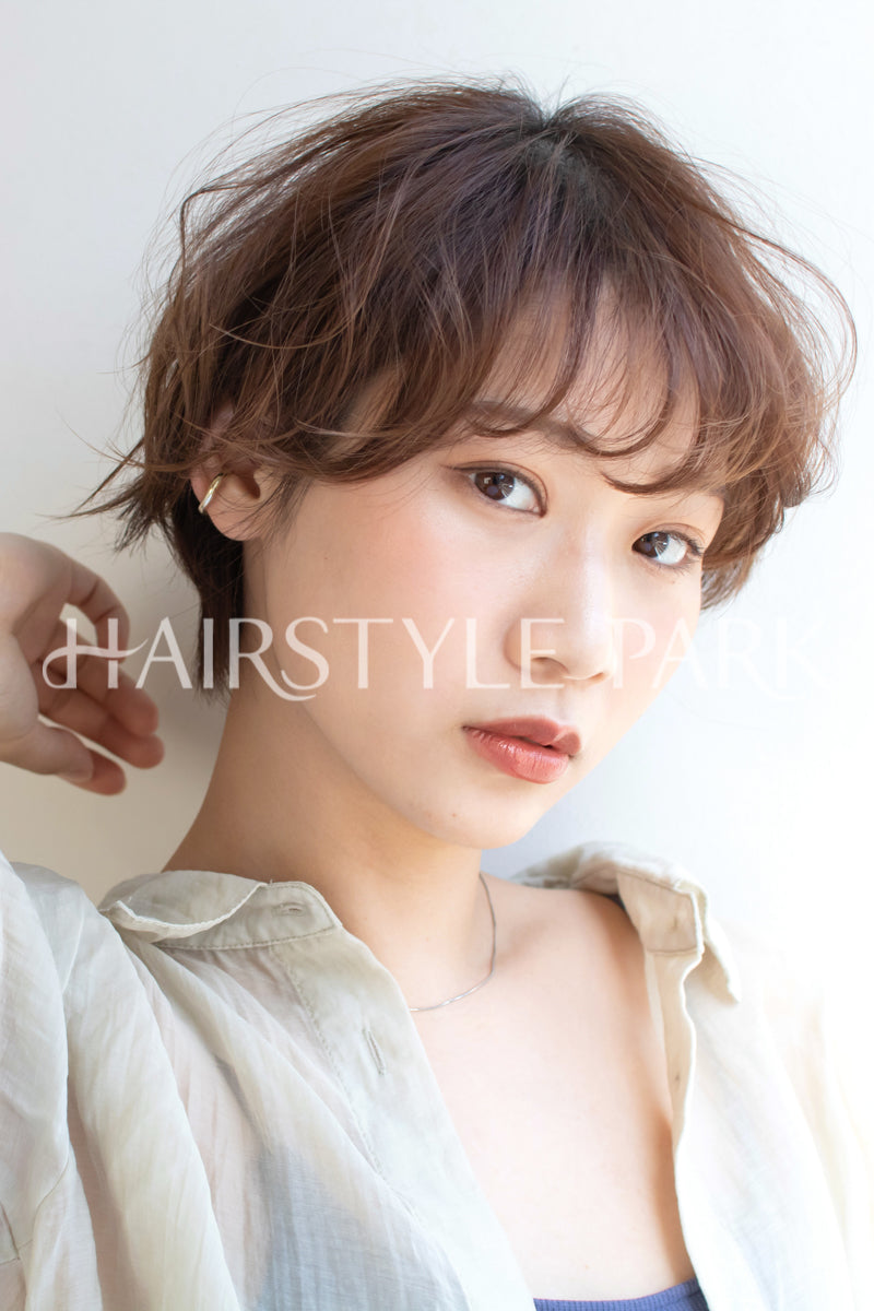 ヘアスタイル写真 [ショートミディアム,レイヤーショート,ショートウルフ,レディース,クール / かっこいい,カット,カラー,パーマ, ]