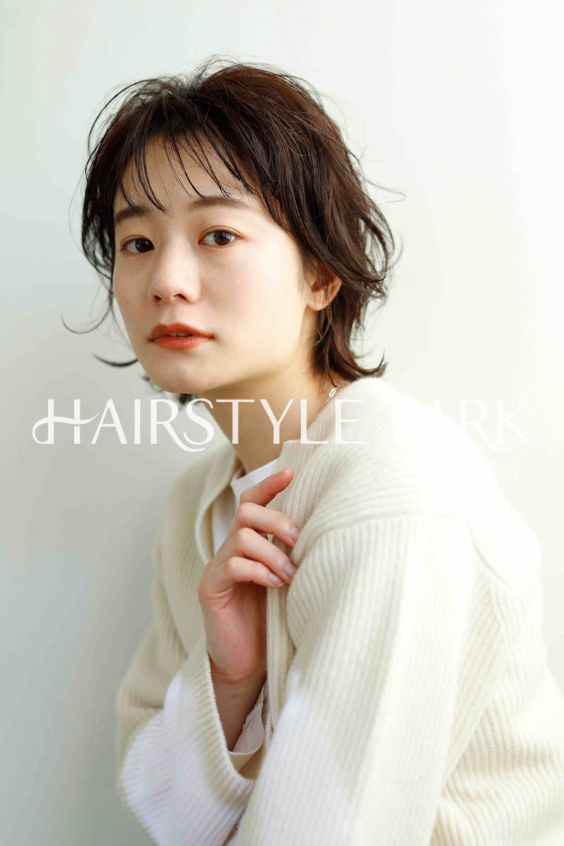 ヘアスタイル写真PhotoNo:221-1 (19) [ショートミディアム,ショートボブ,切りっぱなしボブ,レディース,ナチュラル,モテ・愛され,カジュアル,カット,カラー,くびれヘア, ]