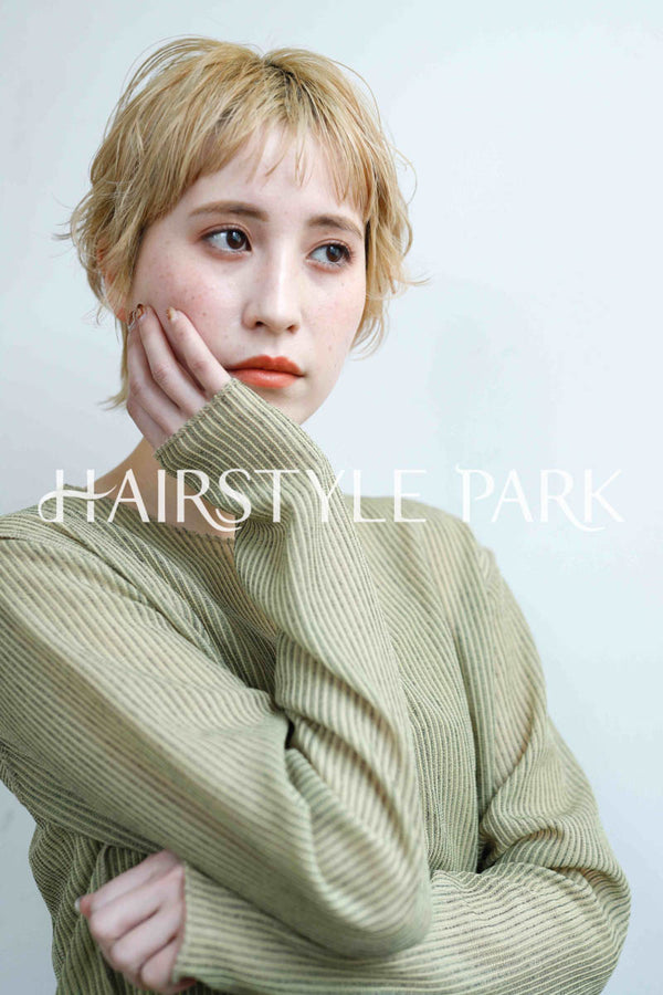 ヘアスタイル写真PhotoNo:233-1 (7) [ショートベリーショートショートウルフレディース,カジュアル外国人風カット,カラー,ダブルカラー, ]