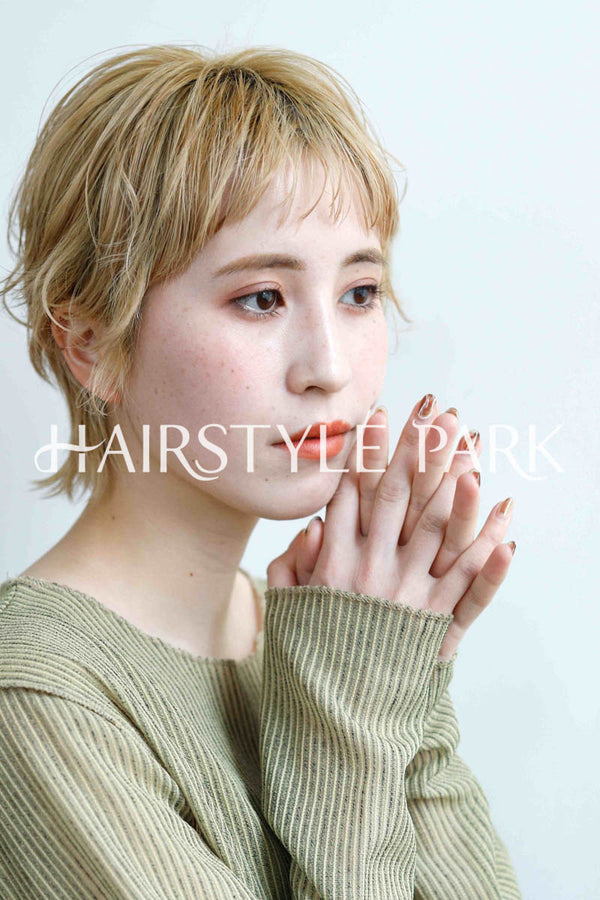 ヘアスタイル写真PhotoNo:233-1 (8) [ショートベリーショートショートウルフレディース,カジュアル外国人風カット,カラー,ダブルカラー, ]