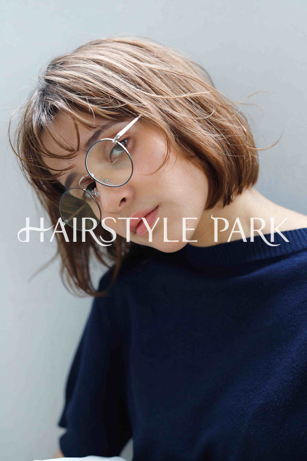 ヘアスタイル写真PhotoNo:235-2 (10) [ミディアムミニボブ,ボックスボブ,切りっぱなしボブ,レディースモテ・愛され,カジュアル,クール / かっこいい,外国人風カット,カラー,パーマダブルカラー,切りっぱなし ]