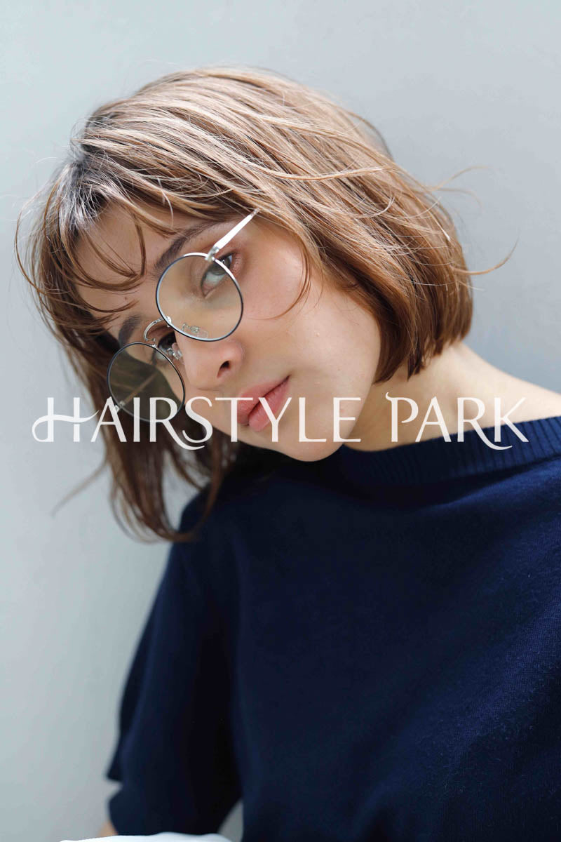 ヘアスタイル写真PhotoNo:235-2 (10) [ミディアムミニボブ,ボックスボブ,切りっぱなしボブ,レディースモテ・愛され,カジュアル,クール / かっこいい,外国人風カット,カラー,パーマダブルカラー,切りっぱなし ]