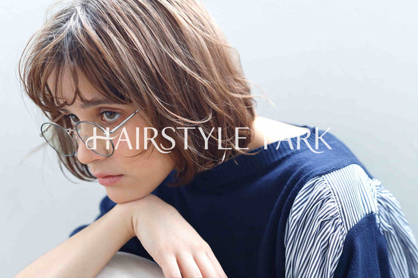 ヘアスタイル写真PhotoNo:235-2 (23) [ミディアムミニボブ,ボックスボブ,切りっぱなしボブ,レディースモテ・愛され,カジュアル,クール / かっこいい,外国人風カット,カラー,パーマダブルカラー,切りっぱなし ]