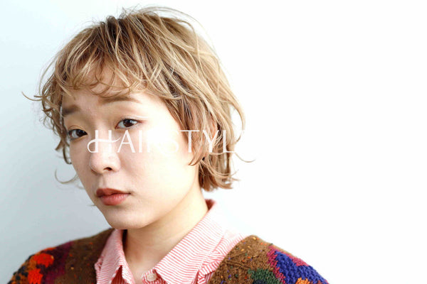 ヘアスタイル写真PhotoNo:237-1 (2) [ショートベリーショート,ミニボブ,レディース,カジュアル,クール / かっこいい,外国人風カット,カラー,パーマダブルカラー, ]