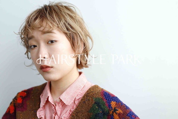 ヘアスタイル写真PhotoNo:237-1 (3) [ショートベリーショート,ミニボブ,レディース,カジュアル,クール / かっこいい,外国人風カット,カラー,パーマダブルカラー, ]