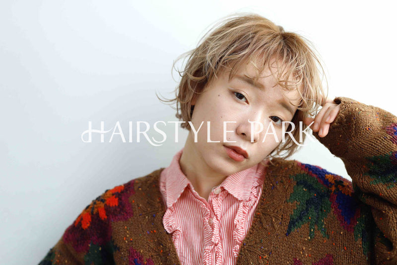 ヘアスタイル写真PhotoNo:237-1 (8) [ショートベリーショート,ミニボブ,レディース,カジュアル,クール / かっこいい,外国人風カット,カラー,パーマダブルカラー, ]