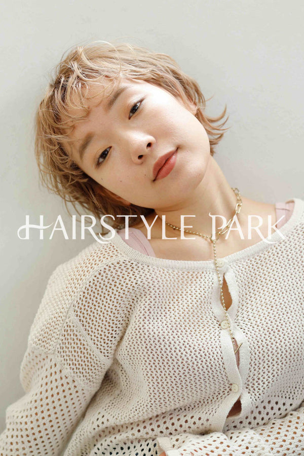 ヘアスタイル写真PhotoNo:237-2 (10) [ショートベリーショート,ミニボブ,レディース,カジュアル,クール / かっこいい,外国人風カット,カラー,パーマダブルカラー, ]