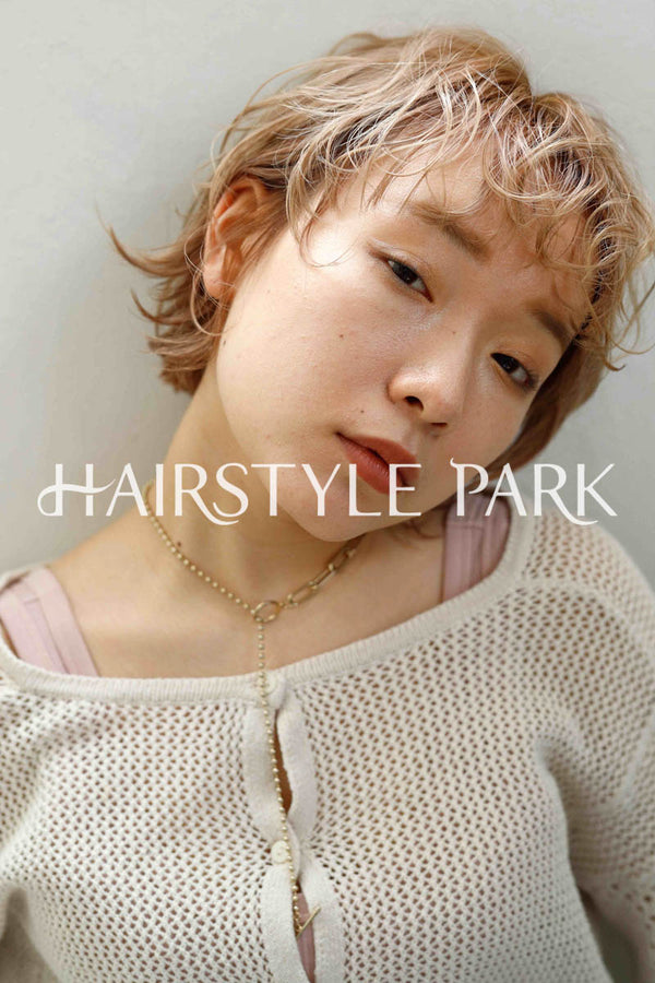ヘアスタイル写真PhotoNo:237-2 (14) [ショートベリーショート,ミニボブ,レディース,カジュアル,クール / かっこいい,外国人風カット,カラー,パーマダブルカラー, ]