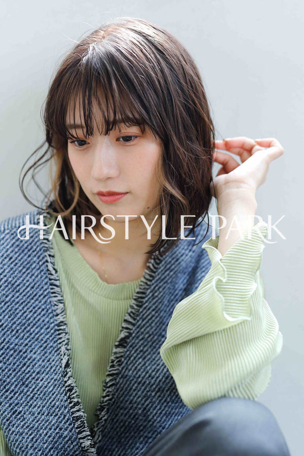 ヘアスタイル写真PhotoNo:240-2 (5) [ミディアム切りっぱなしボブ,ロブレディース,ナチュラル,モテ・愛され,カジュアルカット,カラー切りっぱなし,くびれヘア,インナーカラー ]