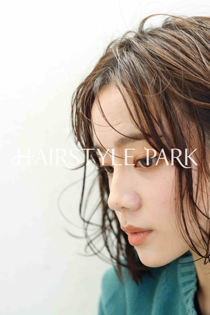ヘアスタイル写真PhotoNo:241-2 (25) [ミディアム,ボックスボブ,切りっぱなしボブ,レディースモテ・愛され,カジュアルカット,カラー切りっぱなし ]