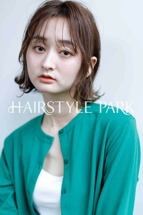 ヘアスタイル写真PhotoNo:242-1 (9) [ショートミディアム切りっぱなしボブ,レディース,ナチュラル,モテ・愛され,カジュアル,クール / かっこいい,カット,カラー切りっぱなし,くびれヘア, ]