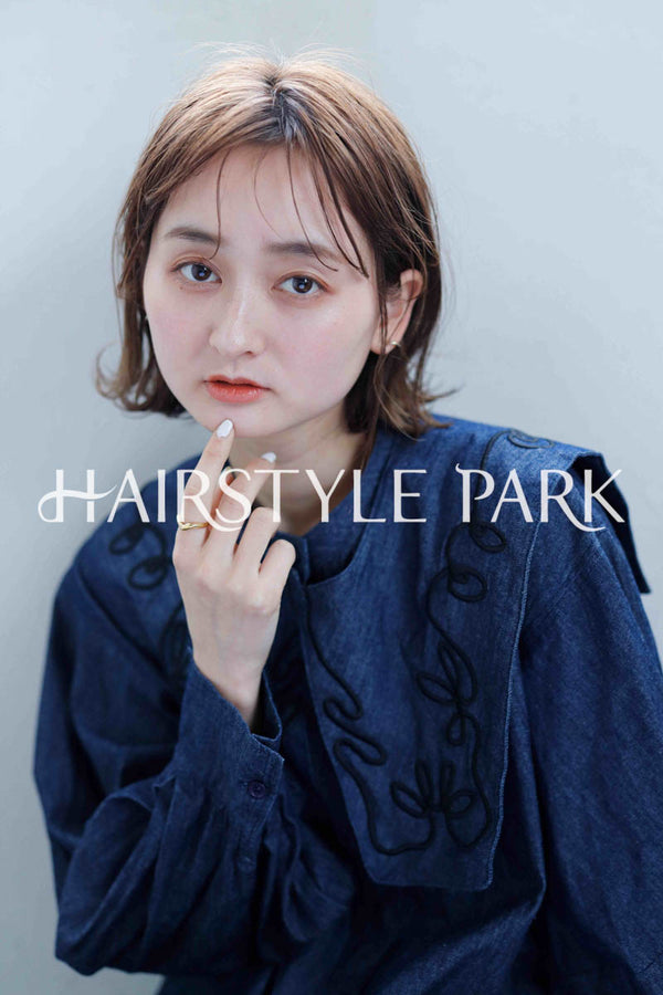 ヘアスタイル写真PhotoNo:242-2 (5) [ショートミディアム切りっぱなしボブ,レディース,ナチュラル,モテ・愛され,カジュアル,クール / かっこいい,カット,カラー切りっぱなし,くびれヘア, ]