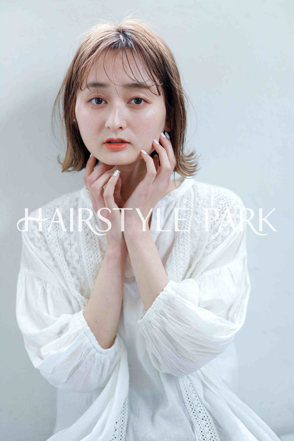 ヘアスタイル写真PhotoNo:242-3 (1) [ショートミディアム切りっぱなしボブ,レディース,ナチュラル,モテ・愛され,カジュアル,クール / かっこいい,カット,カラー切りっぱなし,くびれヘア, ]