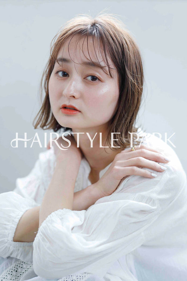 ヘアスタイル写真PhotoNo:242-3 (20) [ショートミディアム切りっぱなしボブ,レディース,ナチュラル,モテ・愛され,カジュアル,クール / かっこいい,カット,カラー切りっぱなし,くびれヘア, ]
