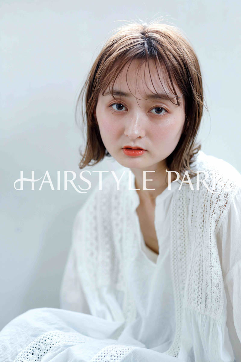 ヘアスタイル写真PhotoNo:242-3 (25) [ショートミディアム切りっぱなしボブ,レディース,ナチュラル,モテ・愛され,カジュアル,クール / かっこいい,カット,カラー切りっぱなし,くびれヘア, ]