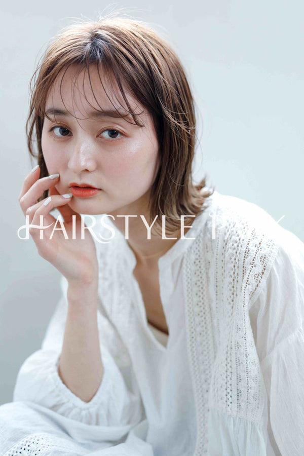 ヘアスタイル写真PhotoNo:242-3 (29) [ショートミディアム切りっぱなしボブ,レディース,ナチュラル,モテ・愛され,カジュアル,クール / かっこいい,カット,カラー切りっぱなし,くびれヘア, ]